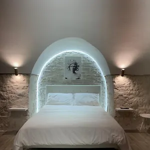 pietra-viva-room.barihotels.org/