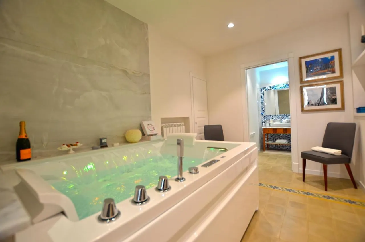 Holiday home 7 Blu Casa Vacanze Con Idromassaggio Catania Italy