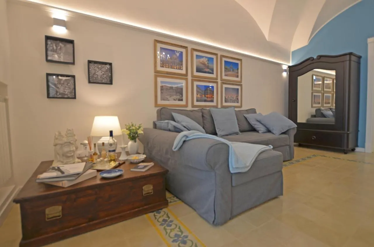 Holiday home 7 Blu Casa Vacanze Con Idromassaggio Catania Italy